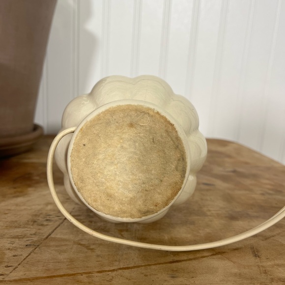 Vintage Ceramic Floral Lamp (Works) - Picture 6 of 9